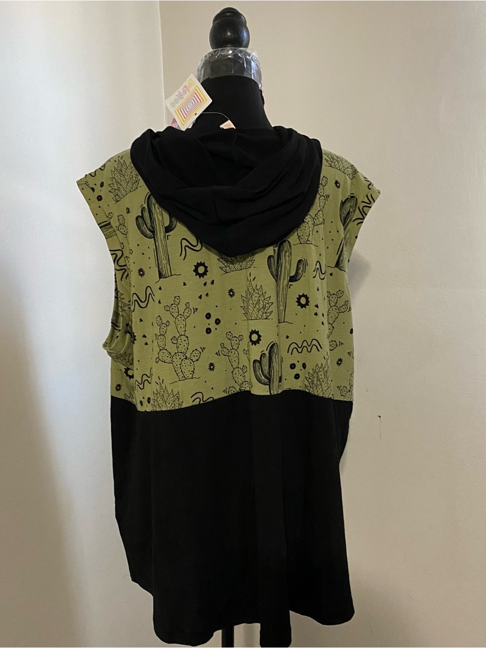Sleeveless Green Cactus Print Hoodie Tunic - Black Trim - Picture 4 of 7